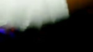 న్యూ సెన్సేషన్స్ నుండి సెడక్టివ్ పమేలా మారిసన్‌తో ది బెడ్ సన్నివేశంలో తెలుగు లో సెక్స్ మూవీస్